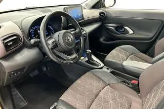 Toyota Yaris Cross, 1.5, 68 kW, hübriid, automaat, esivedu