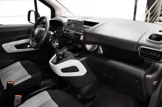 Citroën Berlingo, bensiin, manuaal, esivedu