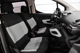 Citroën Berlingo, bensiin, manuaal, esivedu