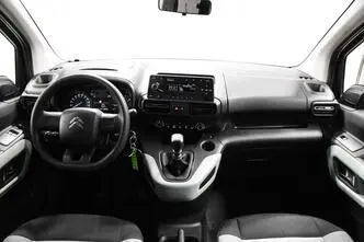 Citroën Berlingo, bensiin, manuaal, esivedu