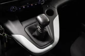 Citroën Berlingo, bensiin, manuaal, esivedu