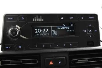 Citroën Berlingo, bensiin, manuaal, esivedu