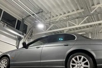 Jaguar S-Type, 2.5, 147 kW, benzinas, mechaninė, galiniai varomieji ratai