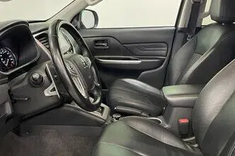 Mitsubishi L200, 2.3, 110 kW, дизель, автомат, полный привод