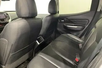 Mitsubishi L200, 2.3, 110 kW, дизель, автомат, полный привод