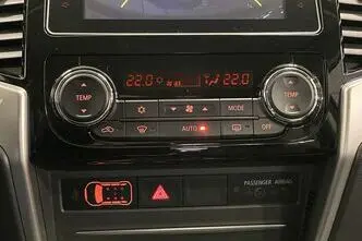 Mitsubishi L200, 2.3, 110 kW, дизель, автомат, полный привод