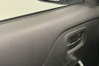 Mitsubishi L200, 2.3, 110 kW, дизель, автомат, полный привод