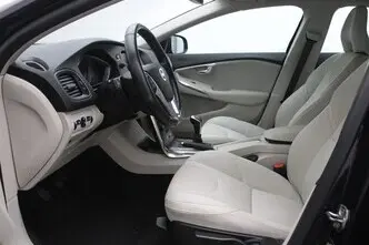 Volvo V40, 2.0, 88 kW, diisel, manuaal, esivedu