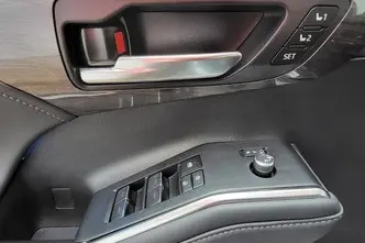 Toyota Highlander, 2.5, 140 kW, hübriid, automaat, nelikvedu