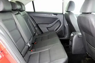 Volkswagen Jetta, 2.5, 125 kW, bensiin, manuaal, esivedu