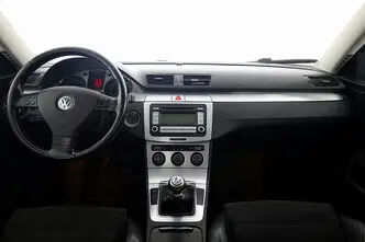 Volkswagen Passat, 2.0, 110 kW, bensiin, manuaal, esivedu