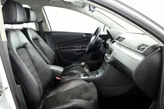 Volkswagen Passat, 2.0, 110 kW, bensiin, manuaal, esivedu