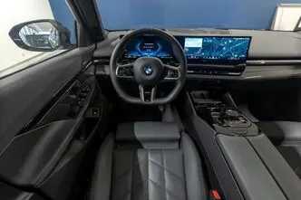 BMW 520, 2.0, 145 kW, hibrīds, automātiskā, pilnpiedziņa