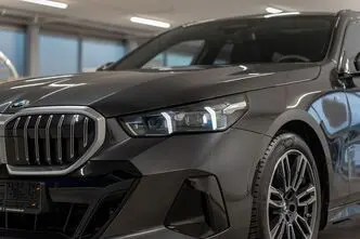 BMW 520, 2.0, 145 kW, hibrīds, automātiskā, pilnpiedziņa
