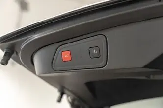 Peugeot 3008, 1.5, 96 kW, diisel, automaat, esivedu