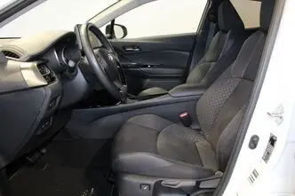 Toyota C-HR, 1.8, 72 kW, гибрид, автомат, передний привод