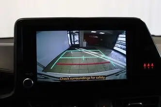 Toyota C-HR, 1.8, 72 kW, гибрид, автомат, передний привод