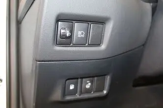 Toyota C-HR, 1.8, 72 kW, гибрид, автомат, передний привод