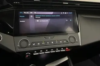 Peugeot 308, 1.6, 132 kW, pistikhübriid, automaat, esivedu