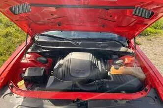 Dodge Challenger, 5.7, 277 kW, bensiin, manuaal, tagavedu