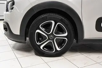 Citroën C3, bensiin, manuaal, esivedu