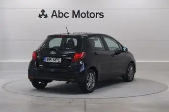 Toyota Yaris, 1.3, 73 kW, petrol, automatic, front-wheel drive