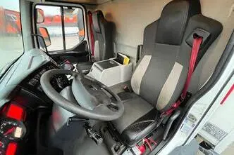 Renault D12 4x2, 154 kW, diisel, manuaal