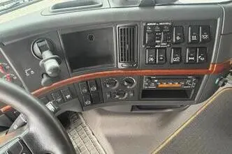 Volvo FH 6X2, 353 kW, diisel, automaat