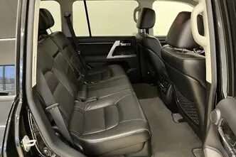 Toyota Land Cruiser, 4.5, 200 kW, дизель, автомат, полный привод