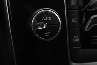 Volvo V40, 2.0, 90 kW, bensiin, manuaal, esivedu