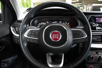 Fiat Tipo, bensiin, manuaal, esivedu