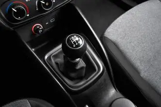 Fiat Tipo, bensiin, manuaal, esivedu