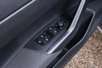 Volkswagen Taigo, 1.0, 85 kW, bensiin, automaat, esivedu