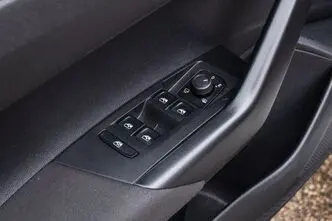 Volkswagen Taigo, 1.0, 85 kW, bensiin, automaat, esivedu