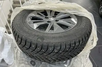 Peugeot 2008, elekter, automaat, esivedu