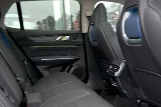 Lynk&Co 01, 1.5, 192 kW, bensiin, automaat, esivedu