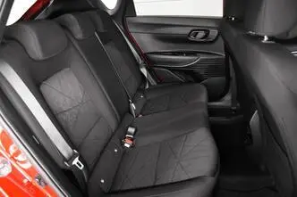 Hyundai Bayon, bensiin, automaat, esivedu