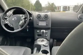 Nissan Qashqai+2, 2.0, 110 kW, dīzelis, automātiskā, pilnpiedziņa