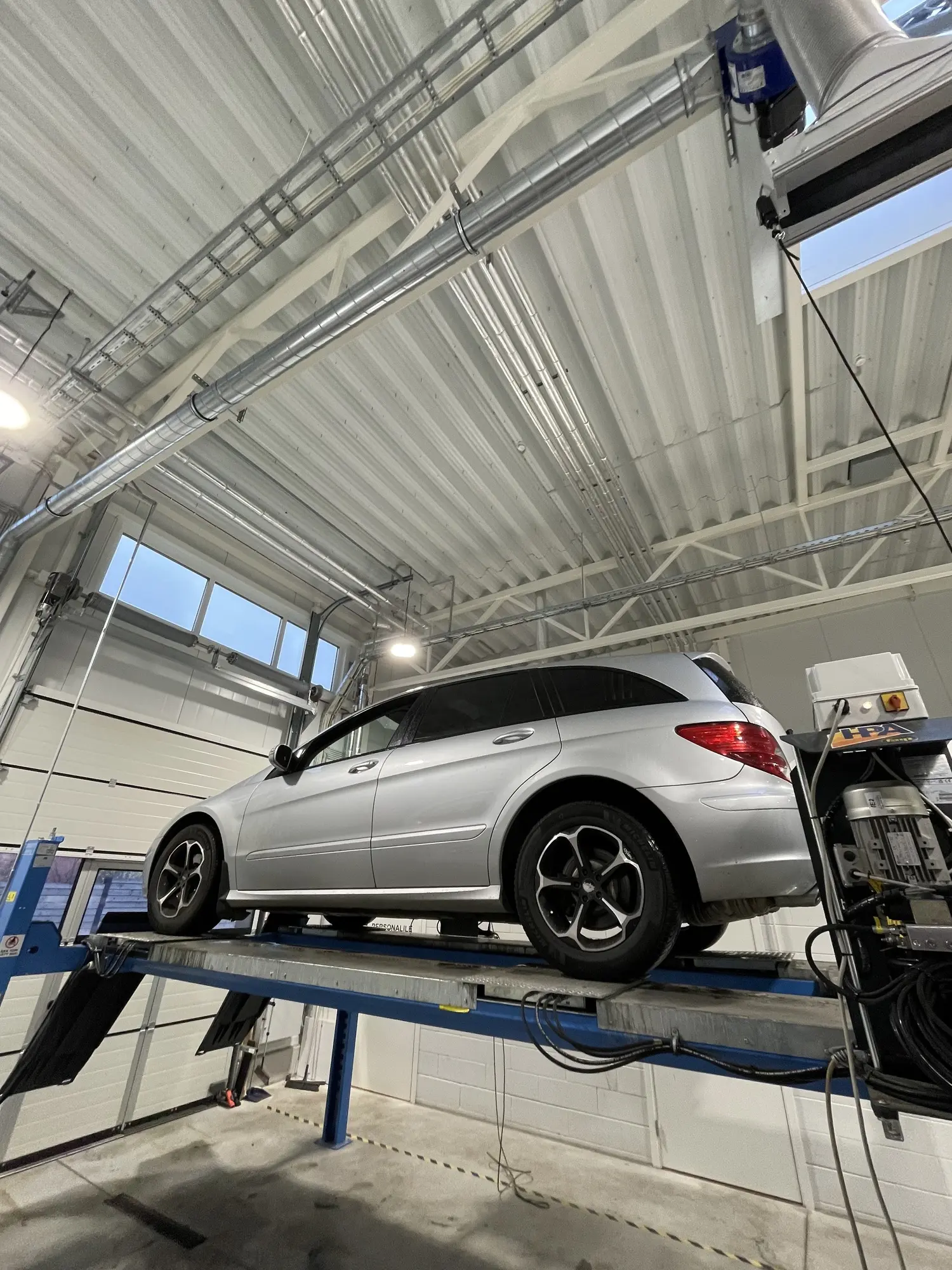 Mercedes-Benz R 280, 3.0, 140 kW, diisel, automaat, nelikvedu