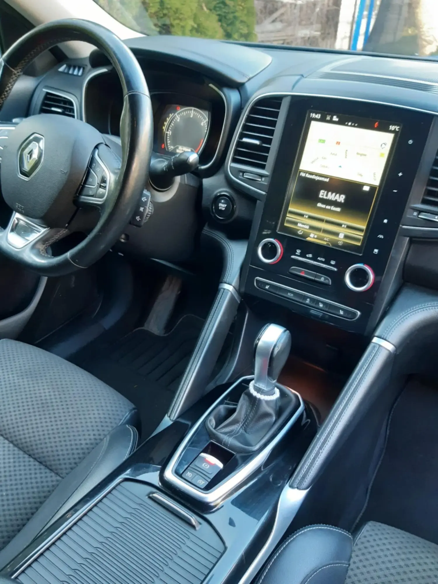 Renault Koleos, 2.0, 130 kW, diesel, automatic, four-wheel drive