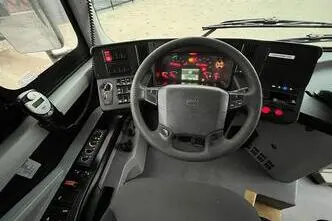 Volvo B8RLE 8900 6x2, 240 kW, diesel, automatic