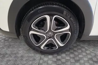 Citroën C3, 1.2, 61 kW, petrol, manual, front-wheel drive