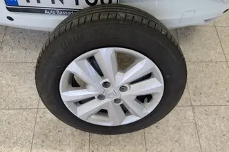 Dacia Sandero, 1.0, 67 kW, petrol, manual, front-wheel drive