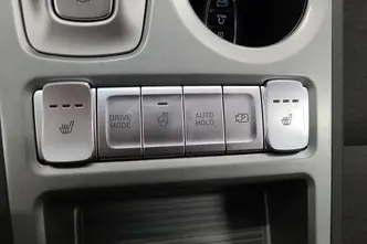 Hyundai Kona, 100 kW, electric, automatic, front-wheel drive