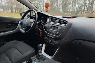 Kia cee'd / Ceed, 1.4, 66 kW, дизель, механическая, передний привод