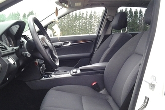 Mercedes-Benz C 180, 2.1, 88 kW, дизель, автомат, задний привод