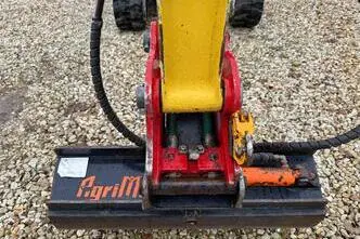 Yanmar SV26, 17.6 kW, diisel