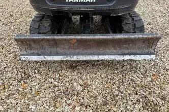 Yanmar SV26, 17.6 kW, diisel