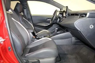 Toyota Corolla, 1.8, 72 kW, гибрид, автомат, передний привод