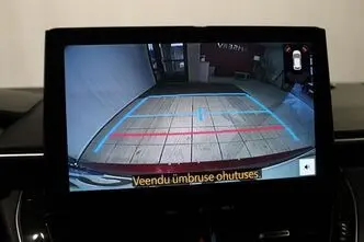 Toyota Corolla, 1.8, 72 kW, гибрид, автомат, передний привод